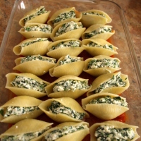 Spinach Ricotta Stuffed Shells